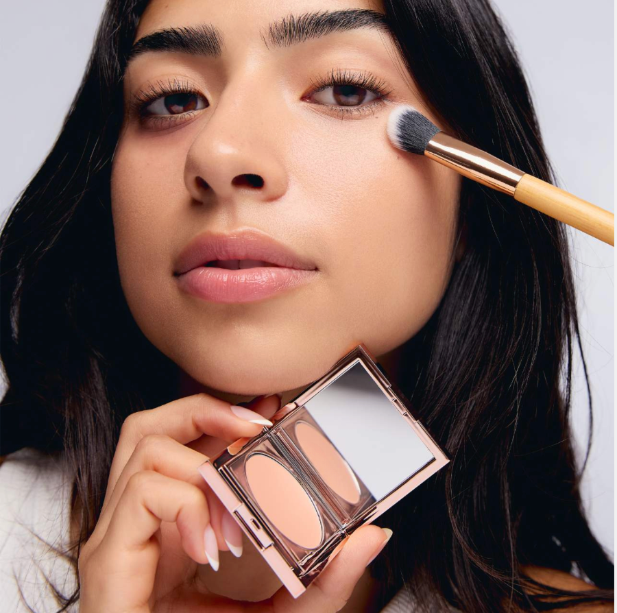 Radiate Confidence with Bright, Fresh Eyes!